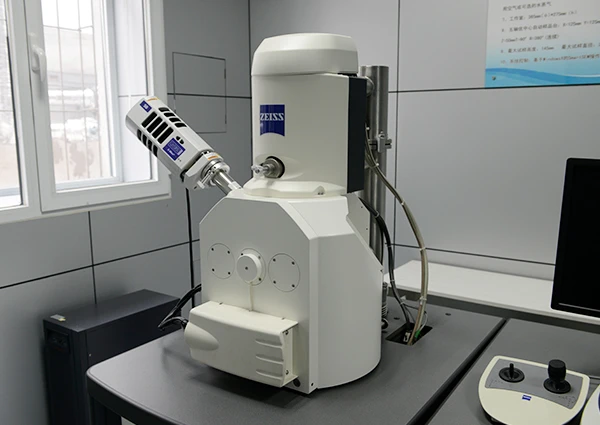 Scanning electron microscope