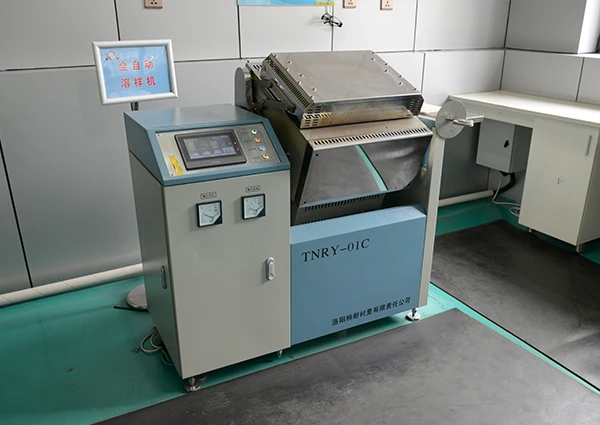 Smelting sample furnace